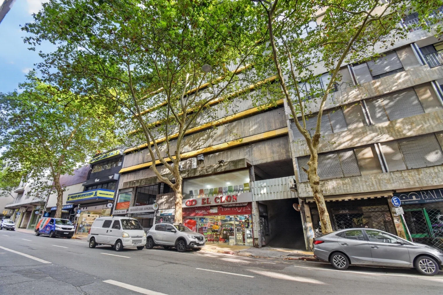 Venta Cochera Centro Colonia entre Yaguarón y Yi unidad 527 - Imagen 4