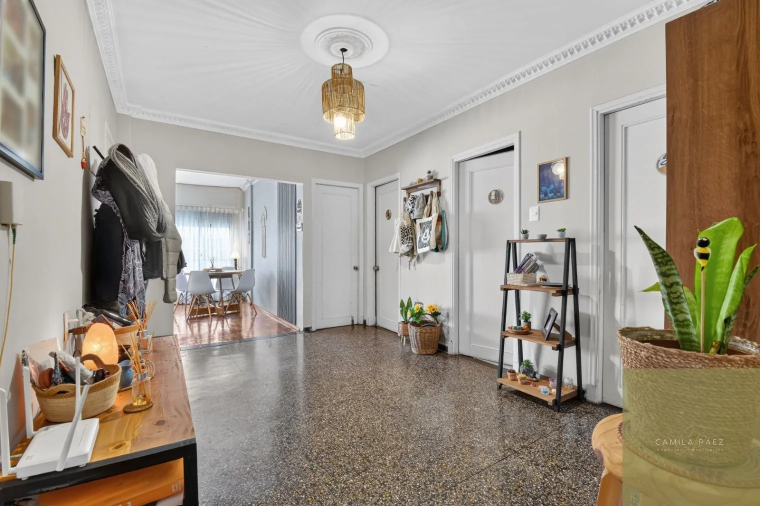 Venta apartamento tres dormitorios/ Patio en Centro - Imagen 4
