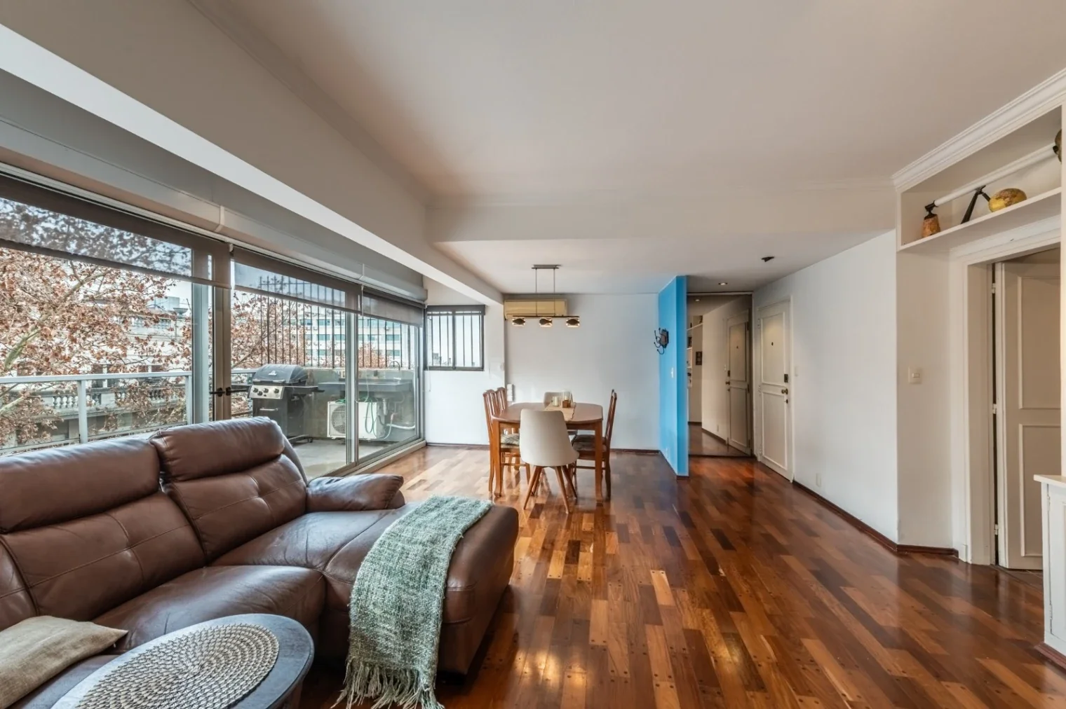 Venta de apartamento de 3 dormitorios y 2 baños en Centro. G. Ruiz y San José. - Imagen 5