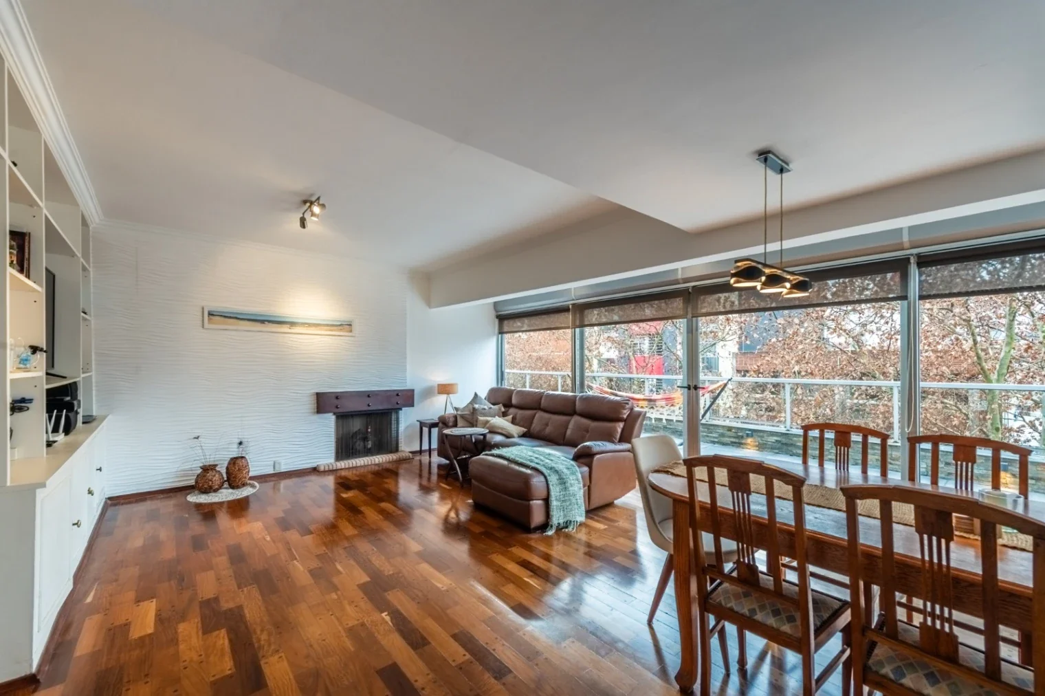 Venta de apartamento de 3 dormitorios y 2 baños en Centro. G. Ruiz y San José. - Imagen 4