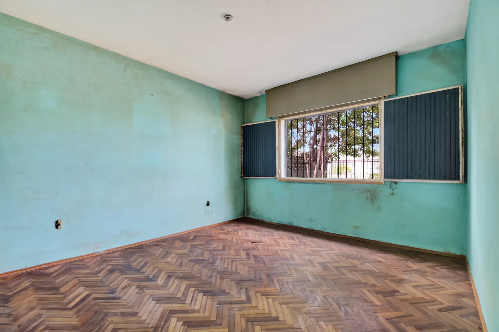 Casa en venta c/ cochera en Colón - Imagen 5