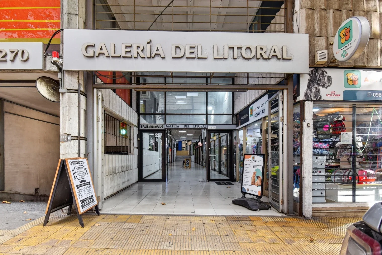 Venta Cochera Centro Colonia entre Yaguarón y Yi unidad 527 - Imagen 3
