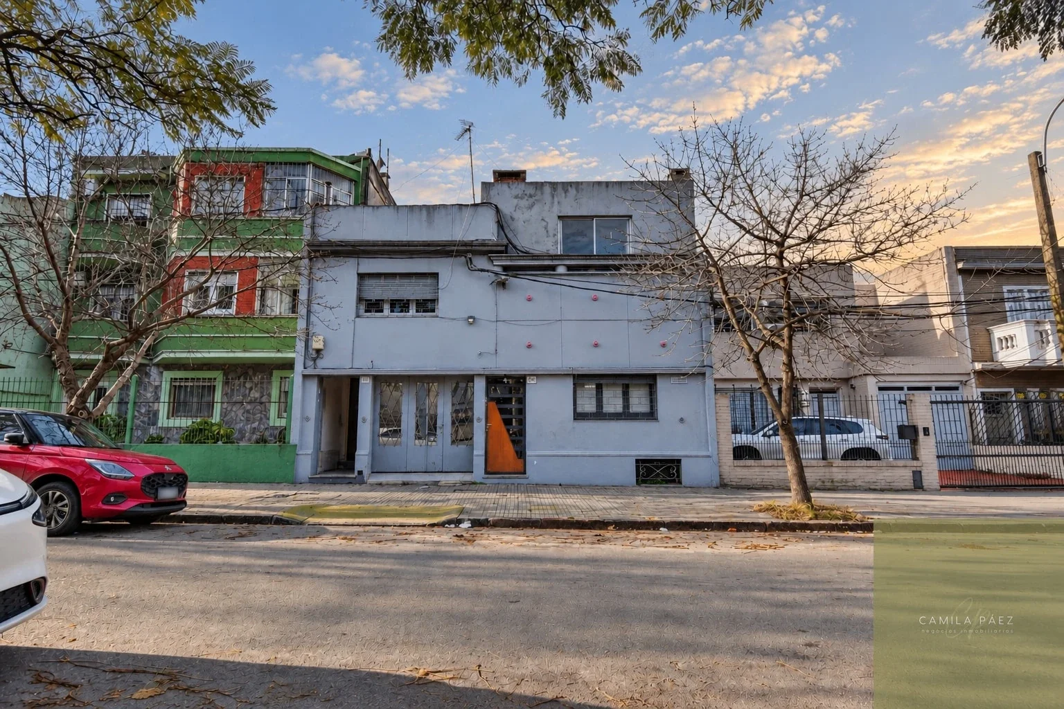 Venta casa en la blanqueada con barbacoa y cochera - Imagen 1