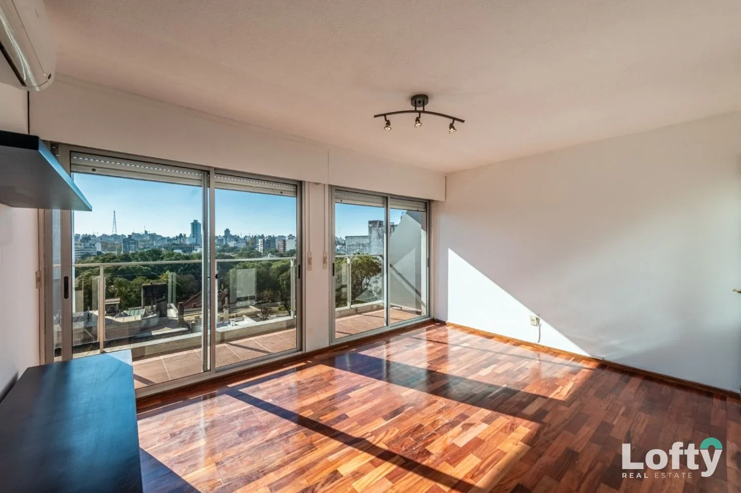 Apartamento en Venta Parque Rodó / Punta Carretas 3 Dormitorios con Garaje - Imagen 5
