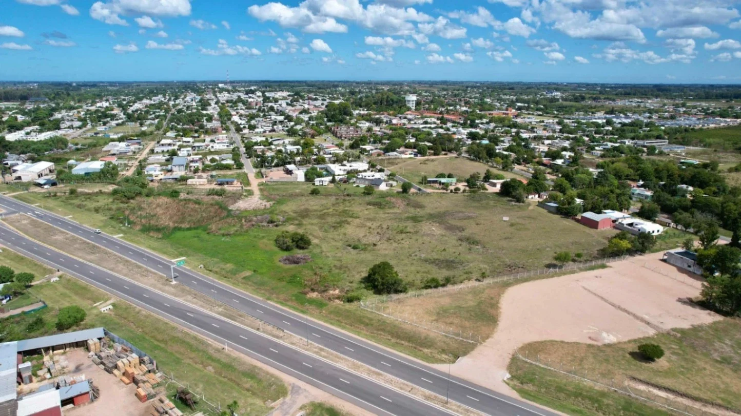 Campo en venta de 27000m2 ubicado en Canelones - Imagen 2