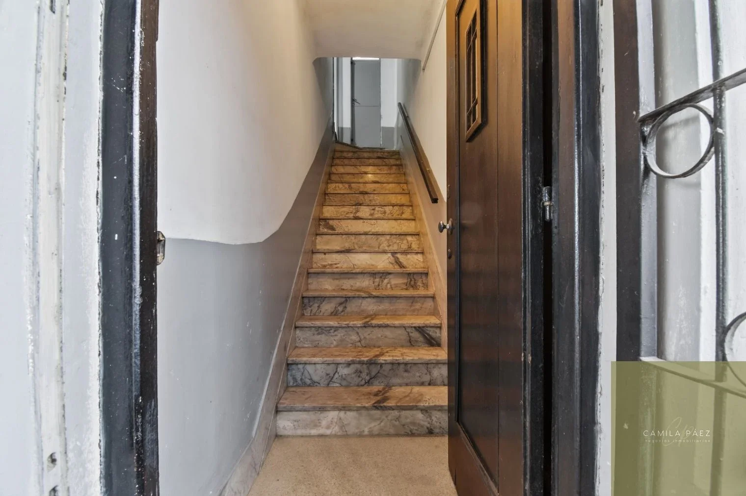 Venta casa de altos 3 dormitorios azotea en Perez Catellanos - Imagen 2