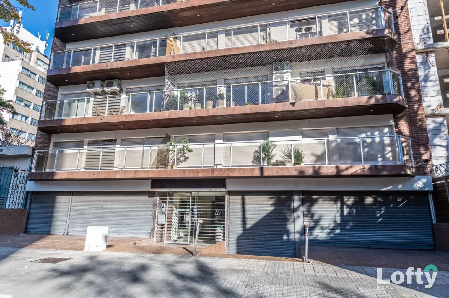 Apartamento en Venta Parque Rodó / Punta Carretas 3 Dormitorios con Garaje - Imagen 2