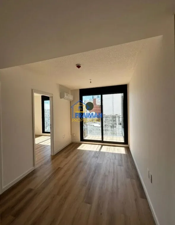 Apartamento en alquiler c/ cochera en Tres Cruces - Imagen 4