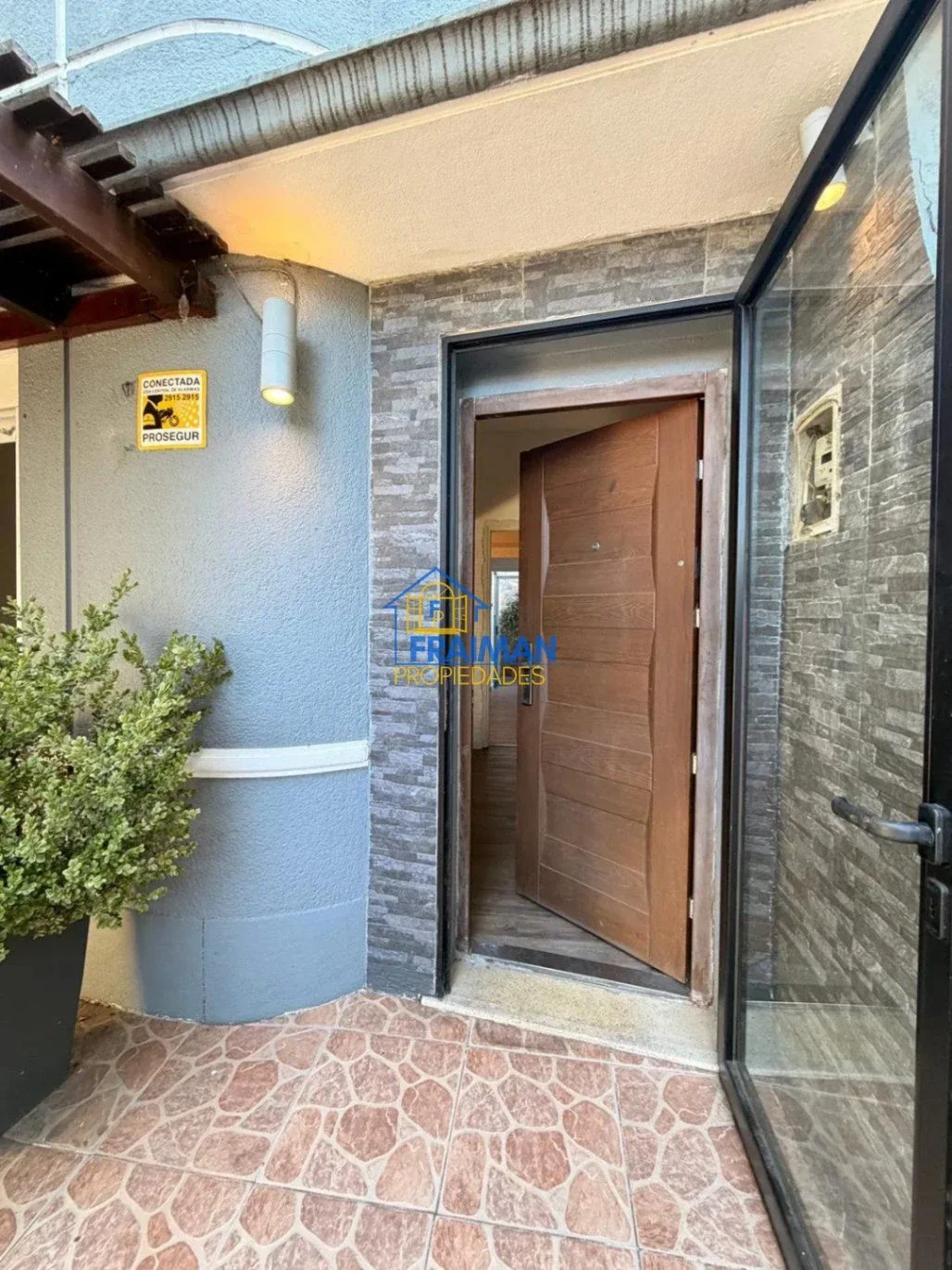 Casa 1 Dormitorio en alquiler c/ cochera en Buceo - Imagen 3