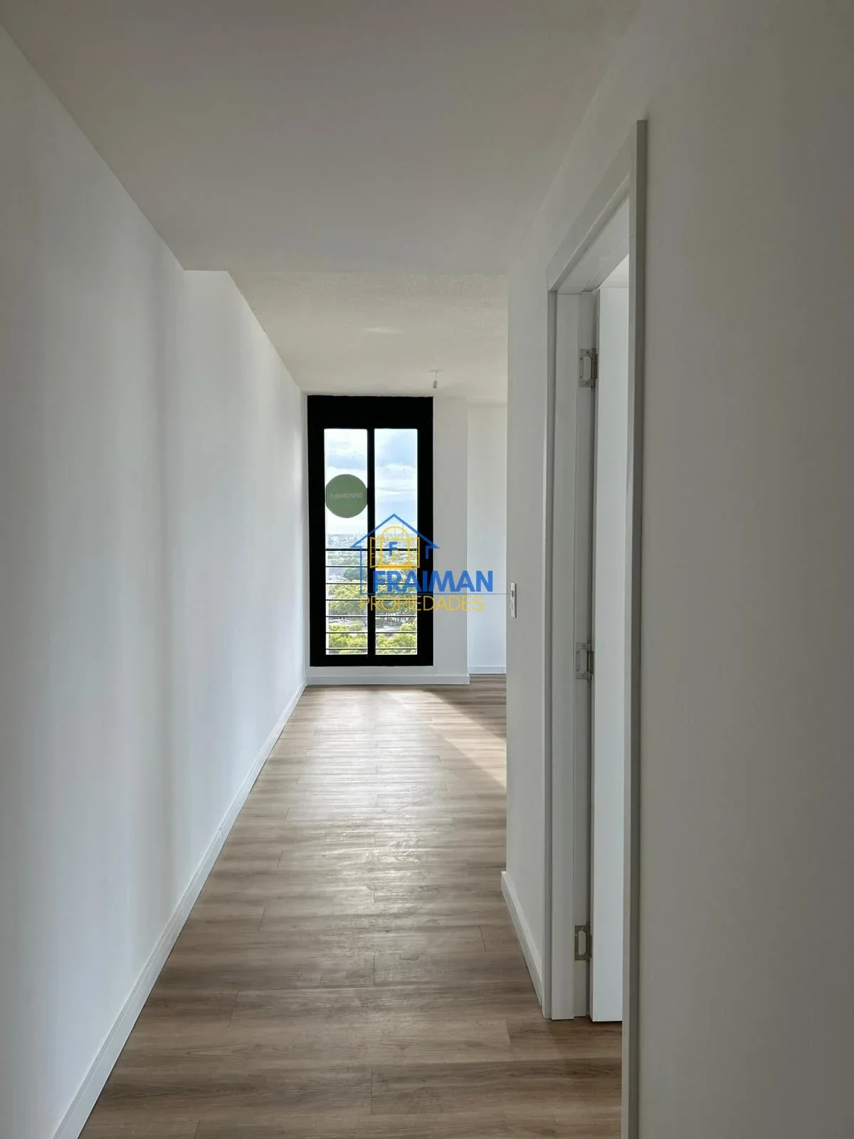 Apartamento en alquiler c/ cochera en Tres Cruces - Imagen 4