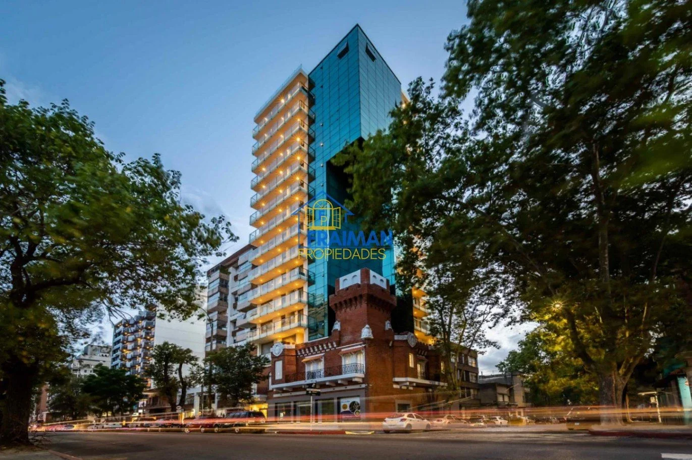 Apartamento en venta c/ cochera en Punta Carretas - Imagen 2