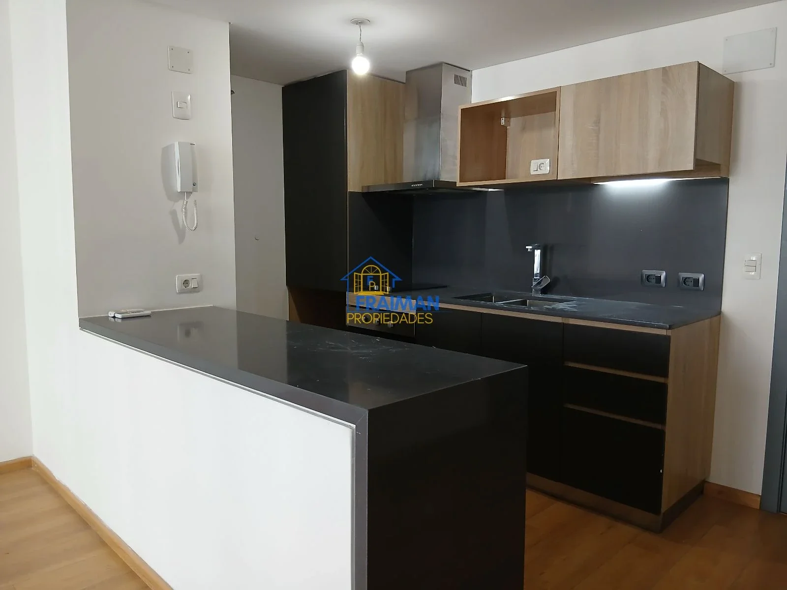 Apartamento en alquiler en Barrio Sur - Imagen 2