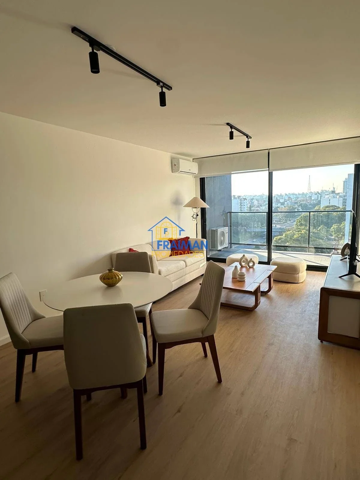 Apartamento 1 Dormitorio en alquiler en Punta Carretas Amoblado - Imagen 1