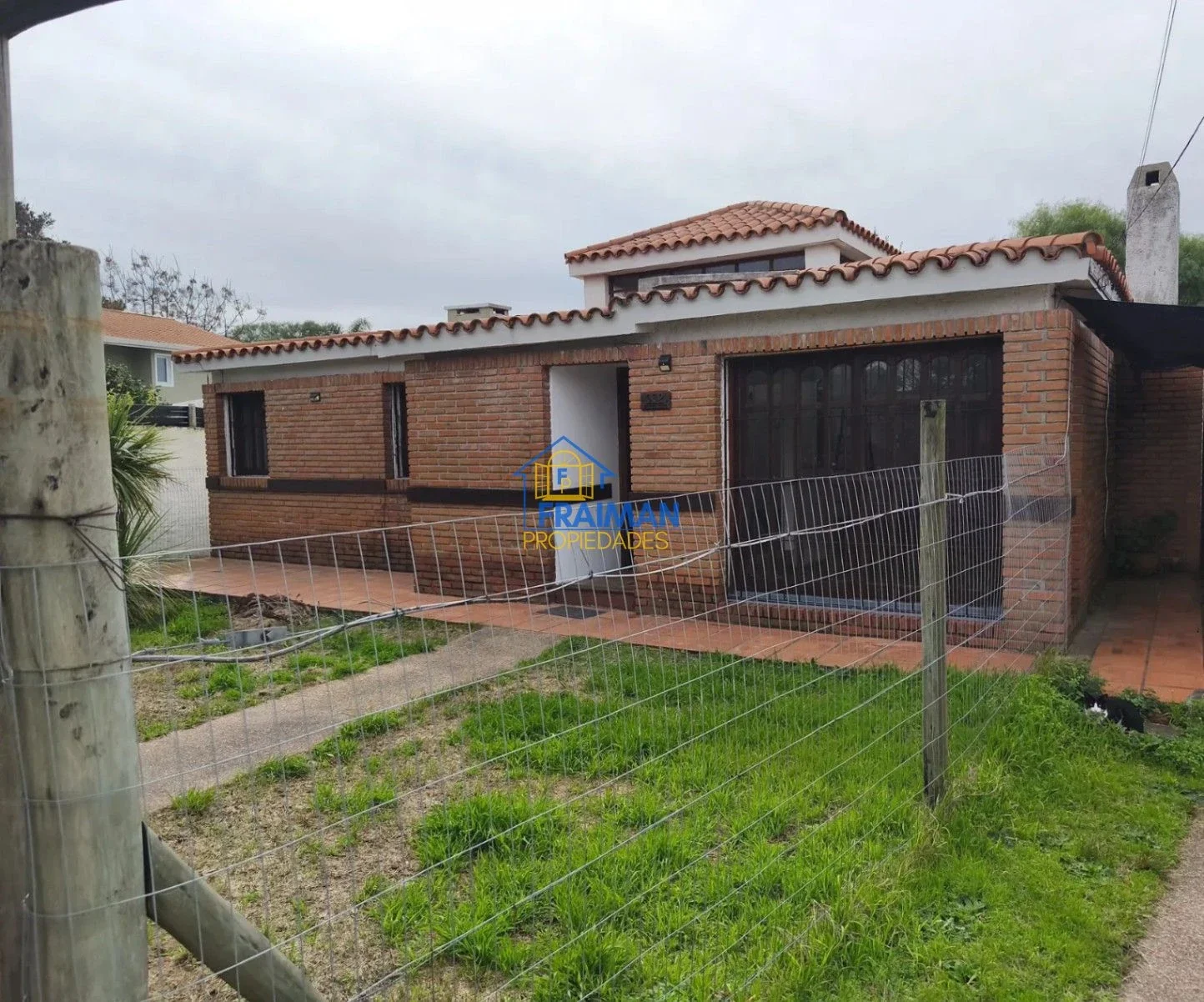 Casa 2 Dormitorios en alquiler con cochera en Lagomar - Imagen 3