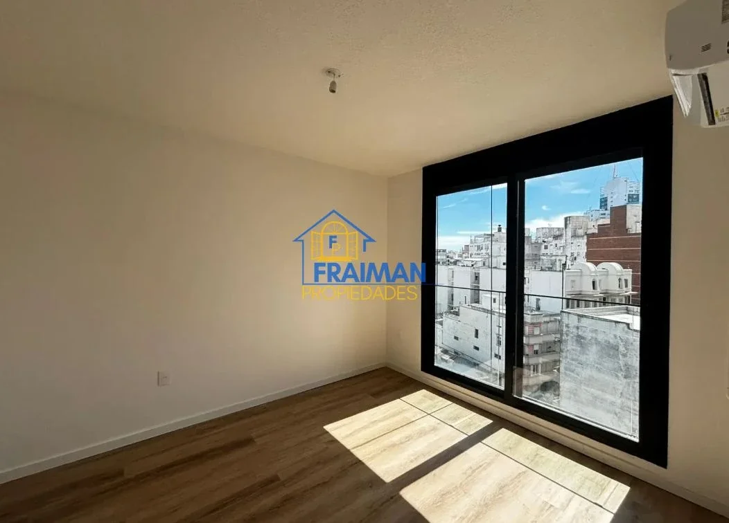 Apartamento en alquiler c/ cochera en Tres Cruces - Imagen 2