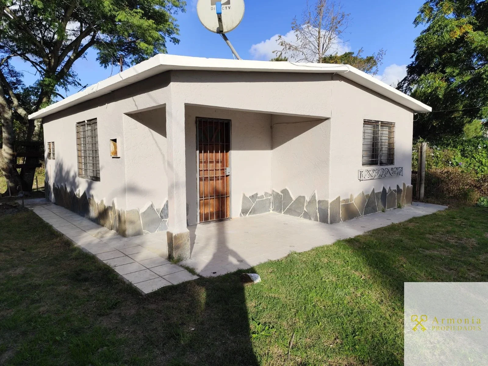 Casa en alquiler de 2 dormitorios c/ cochera en Salinas - Imagen 2