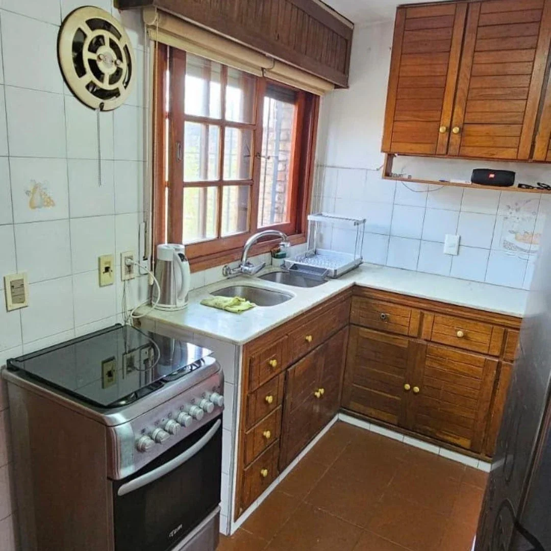 Casa en venta c/ hermoso Jardín, Patio y Gge en Malvin. 1 Cuadra Norte - Imagen 4