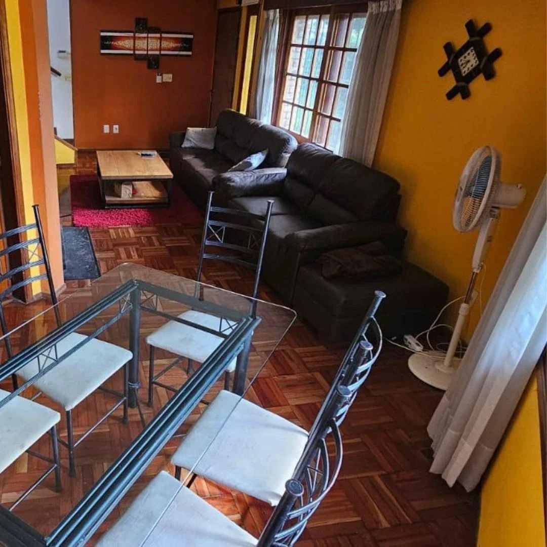 Casa en venta c/ hermoso Jardín, Patio y Gge en Malvin. 1 Cuadra Norte - Imagen 2