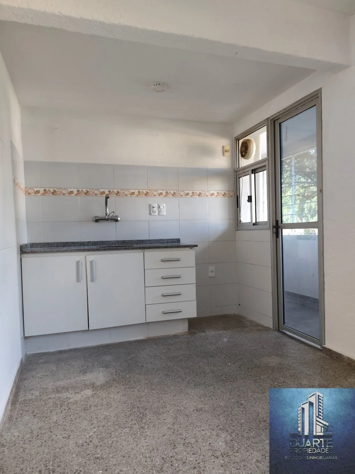 Apartamento en alquiler en Tres Ombúes - Imagen 3