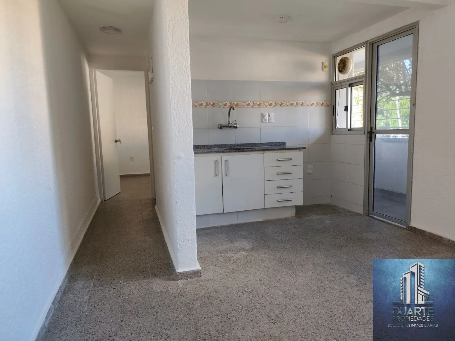 Apartamento en alquiler en Tres Ombúes - Imagen 2