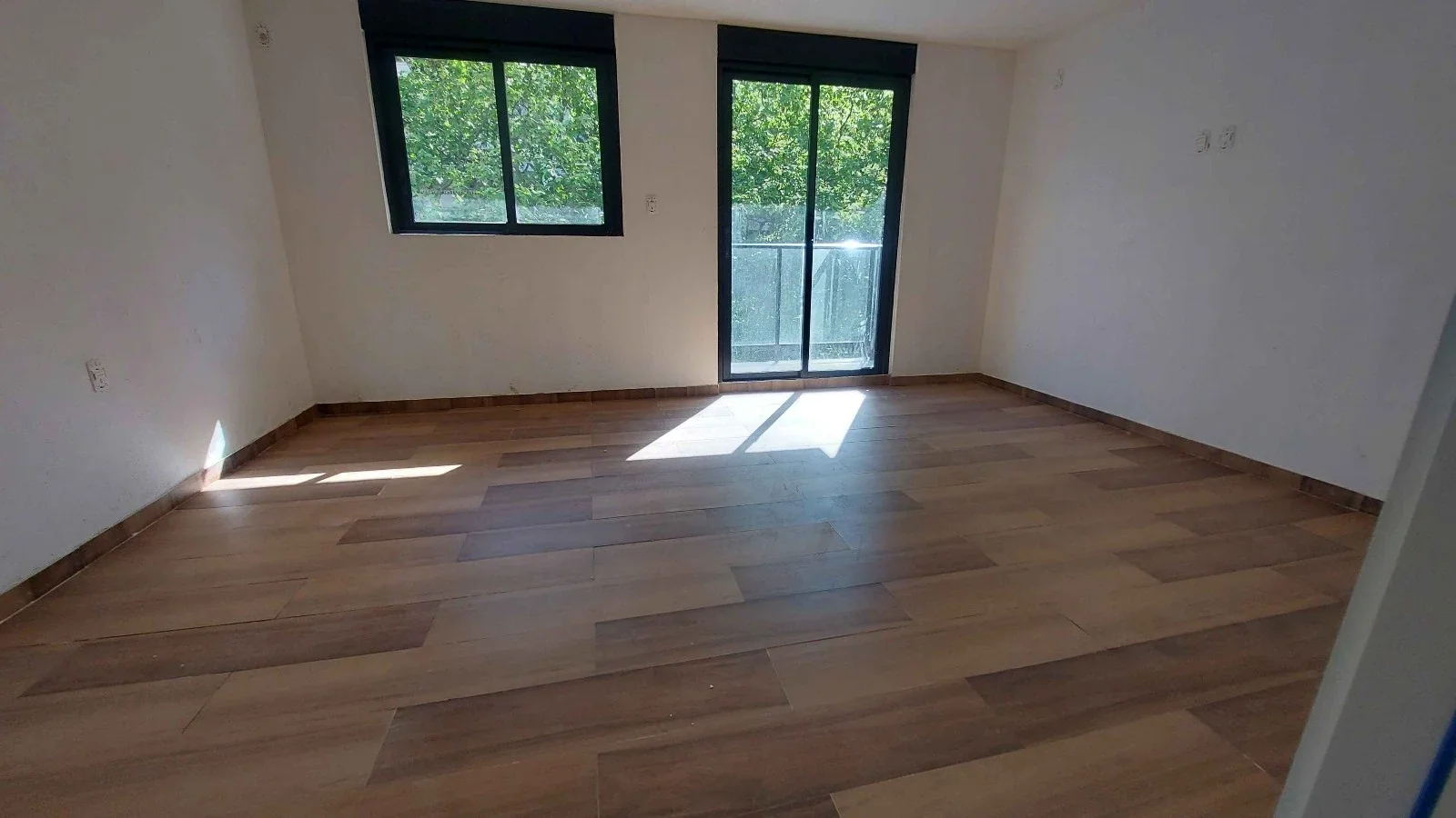 Apartamento en venta de 2 dormitorios y Garaje, CON RENTA/ Centro - Imagen 3