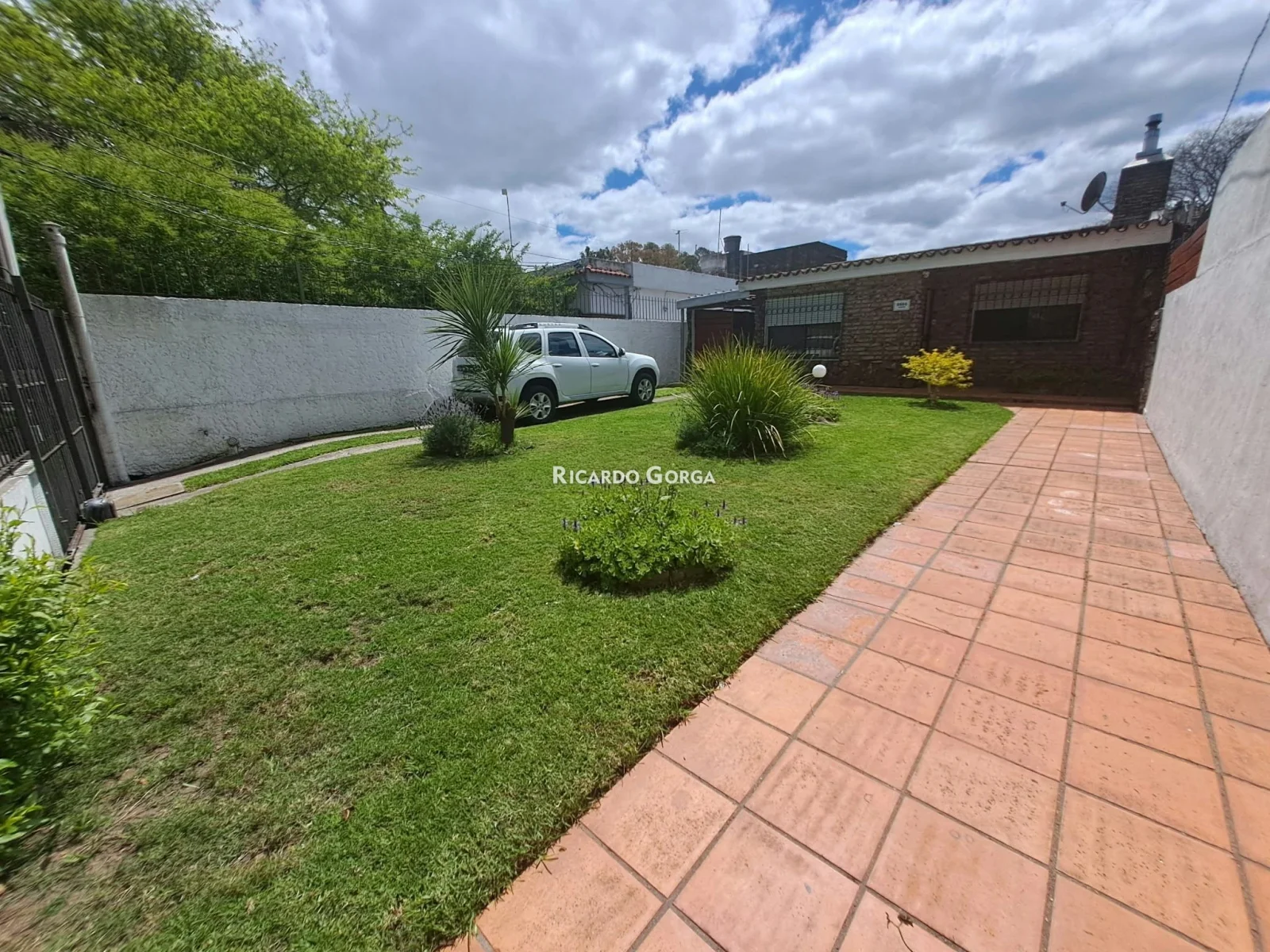 Casa venta toda una planta 3 dormitorios y 2 baños para entrar a vivir en Colón - Imagen 2