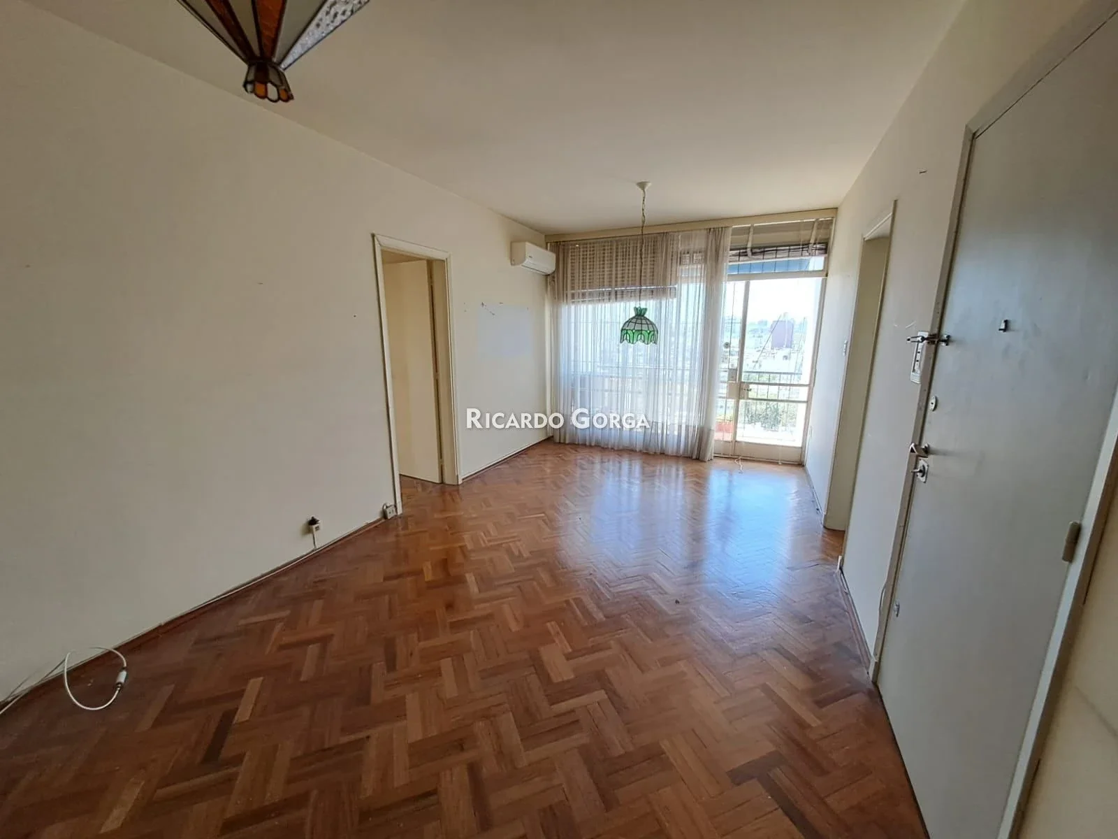 Apartamento en alquiler de 2 dormitorios, 2 baños y terraza en Pocitos - Imagen 1