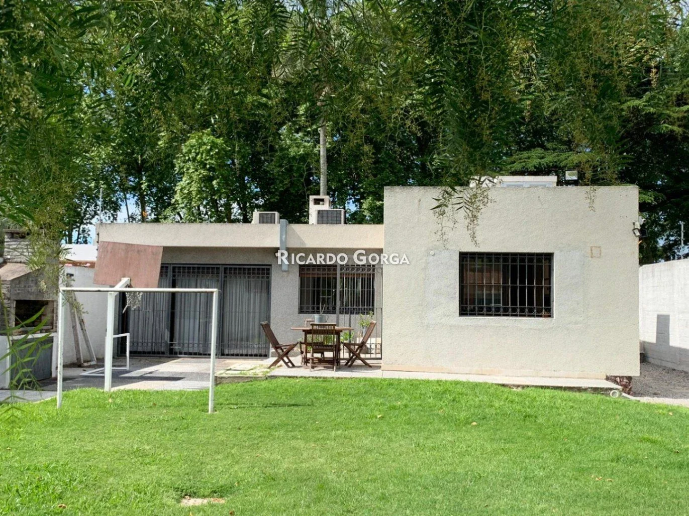 Casa en venta 3 dormitorios Fondo Barbacoa Piscina Cocheras en Atahualpa - Imagen 5