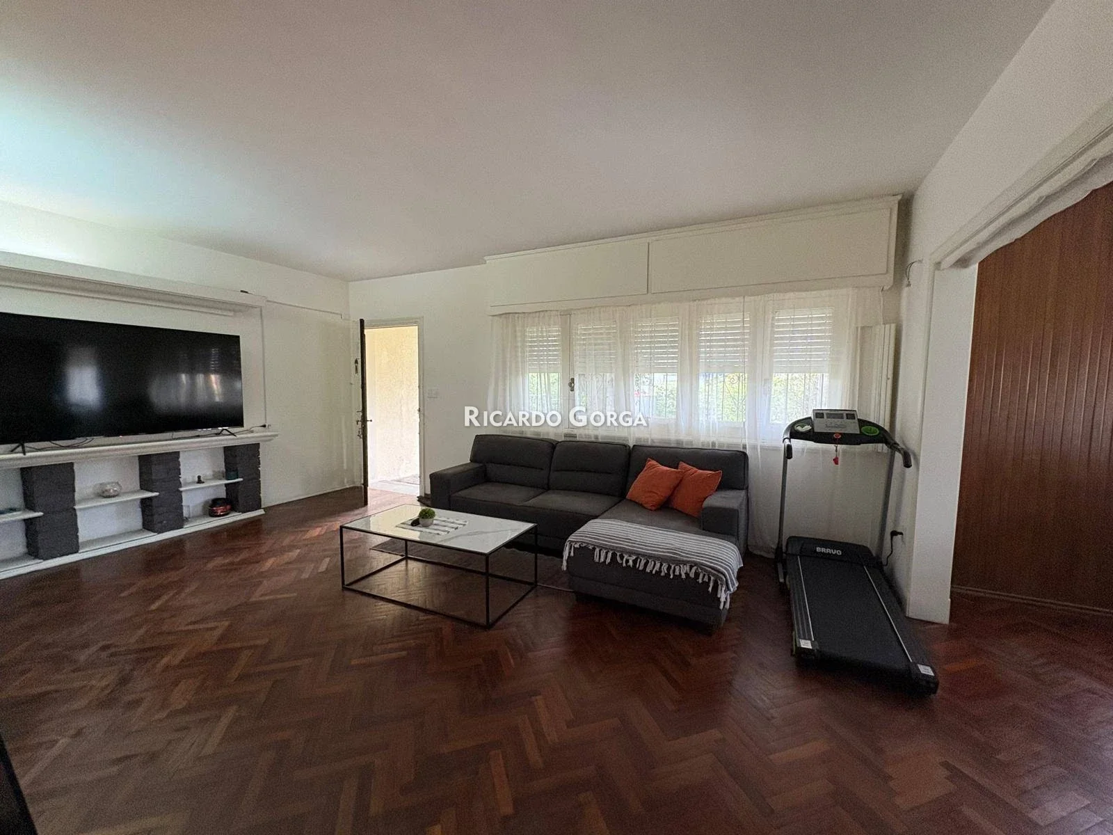 Hermosa casa PH de bajos de 3 dormitorios, cocheras y fondo en Prado - Imagen 5