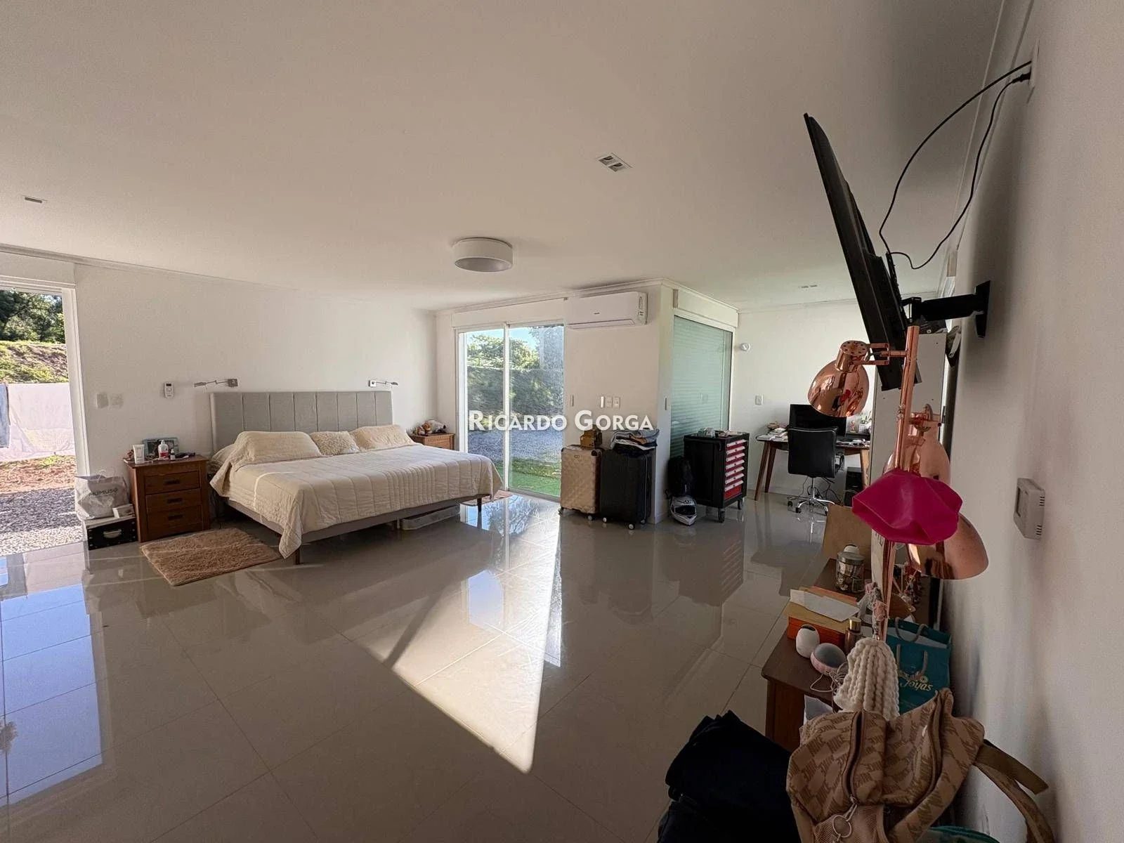Casa en venta con renta de 6 dormitorios a metros de la playa en Las Toscas - Imagen 5