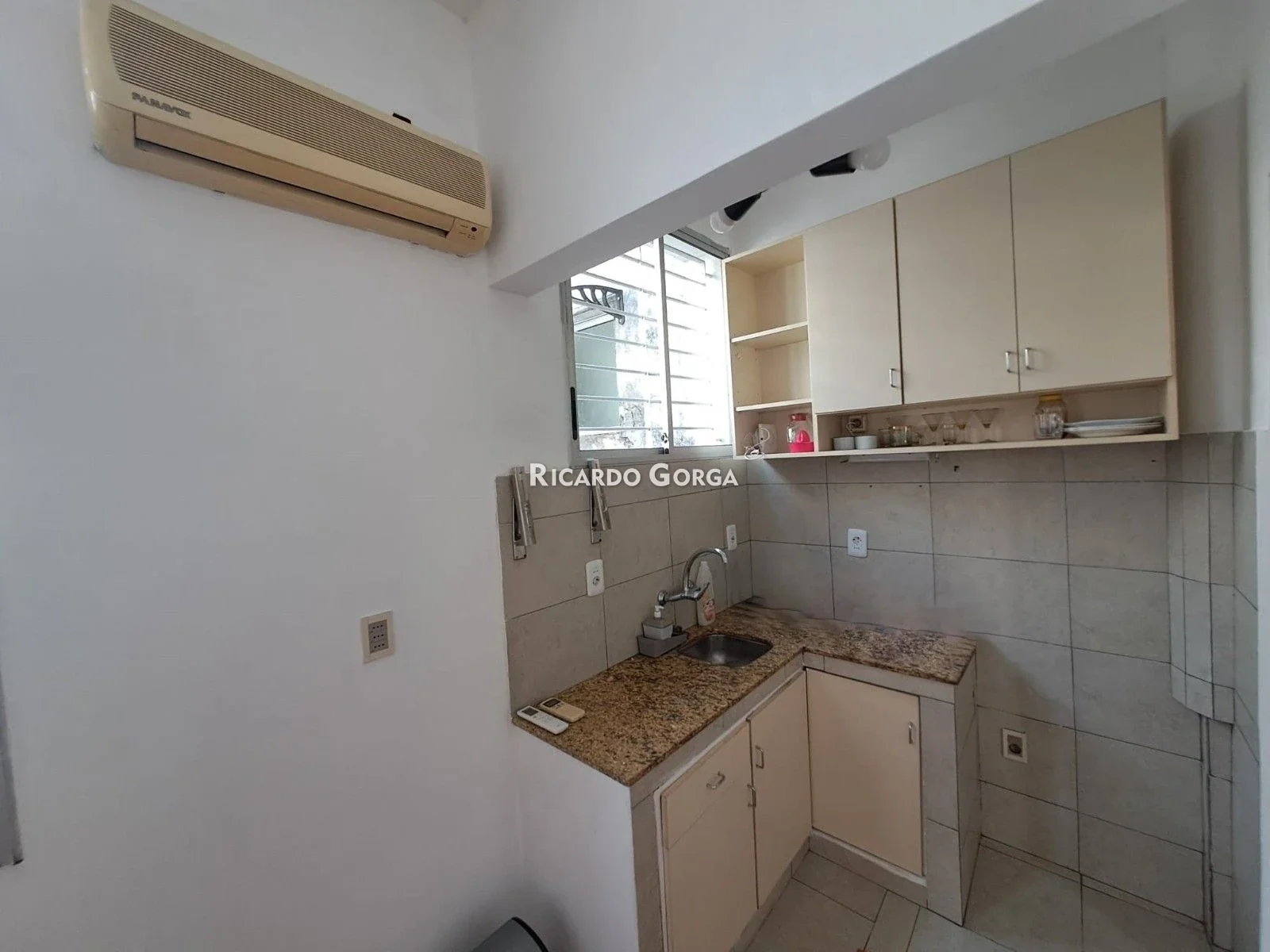 Apartamento en alquiler de 1 dormitorio, 1er piso por escalera en Atahualpa - Imagen 2