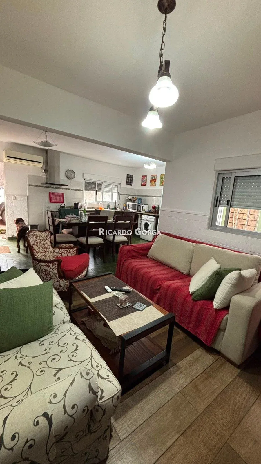 Venta Casa Padrón Único 2 dormitorios, patio c/parrillero y cocheras en La Teja - Imagen 1