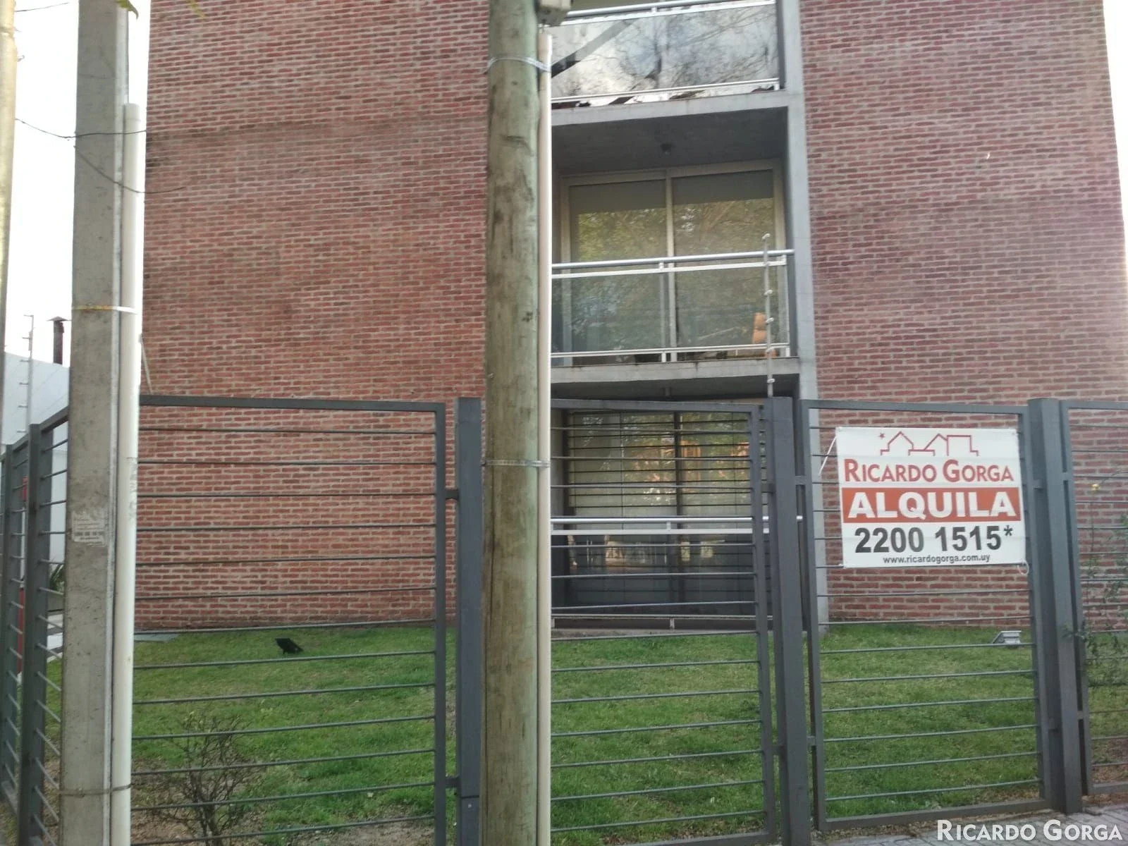 Apartamento en alquiler de 2 dormitorios y cochera en Cantaros del Prado - Imagen 2