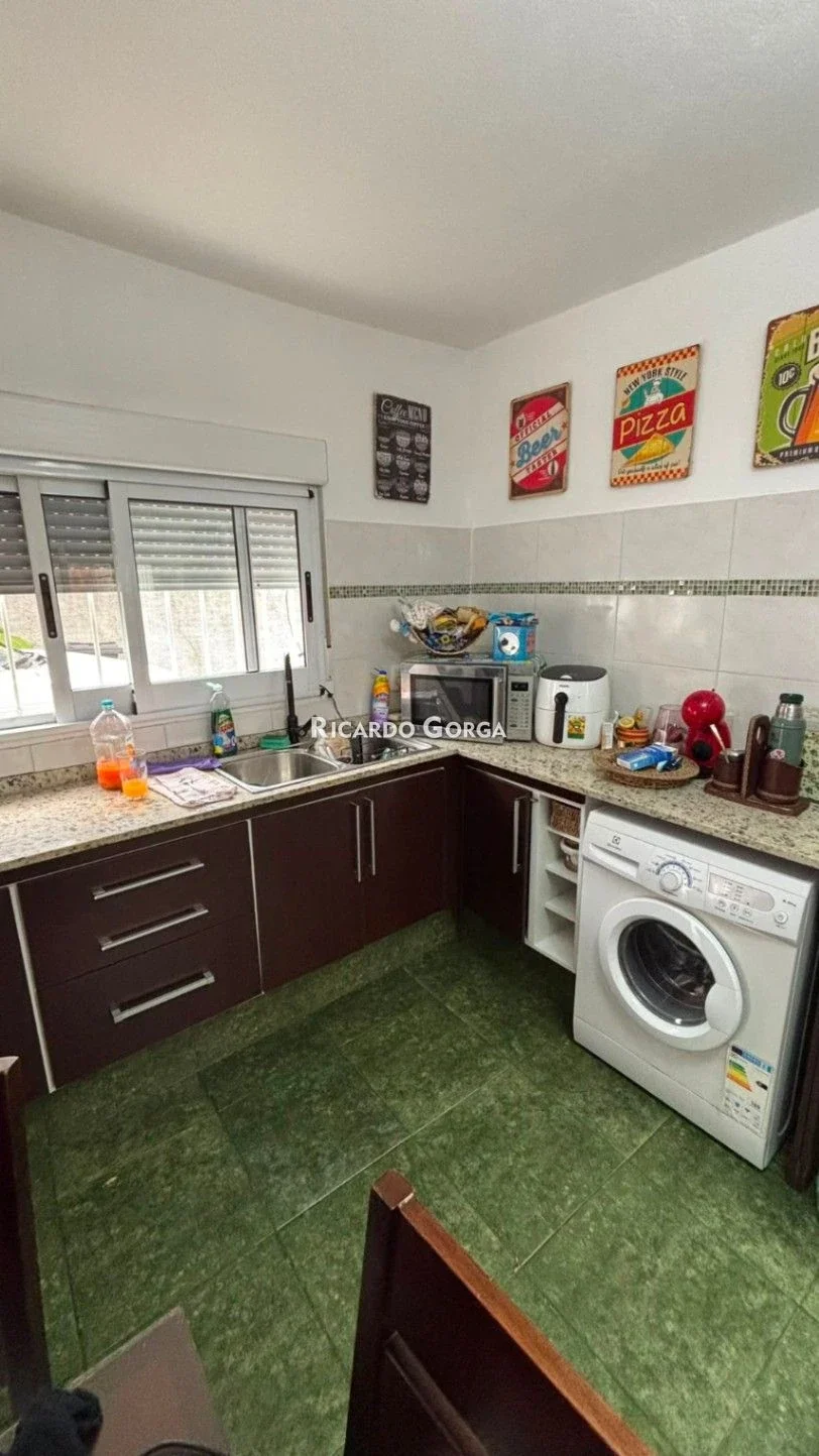 Venta Casa Padrón Único 2 dormitorios, patio c/parrillero y cocheras en La Teja - Imagen 5