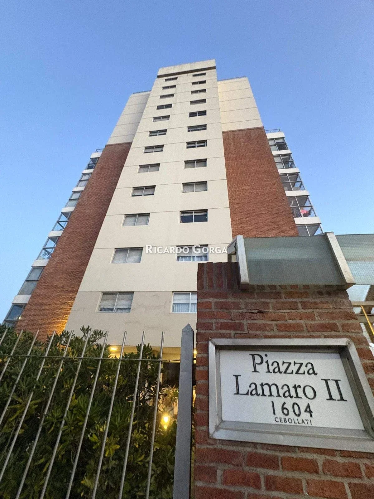 Apartamento en venta 3 dormitorios 2 baños Doble Gge 1° línea Rambla Palermo - Imagen 2