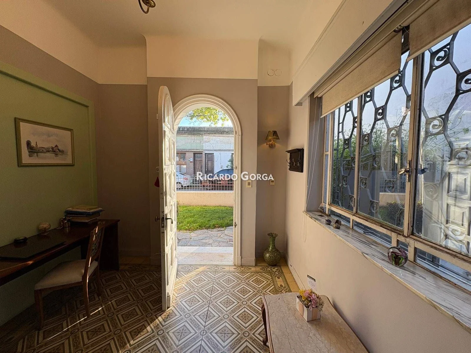 Casa en Venta de 3 Dormitorios, jardín y patio en hermosa zona de Atahualpa - Imagen 3