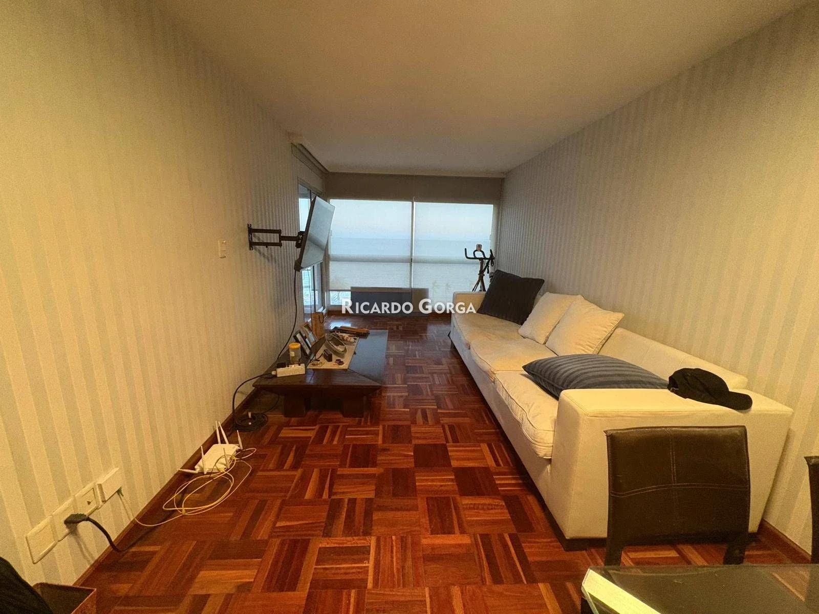 Apartamento en venta 3 dormitorios 2 baños Doble Gge 1° línea Rambla Palermo - Imagen 4