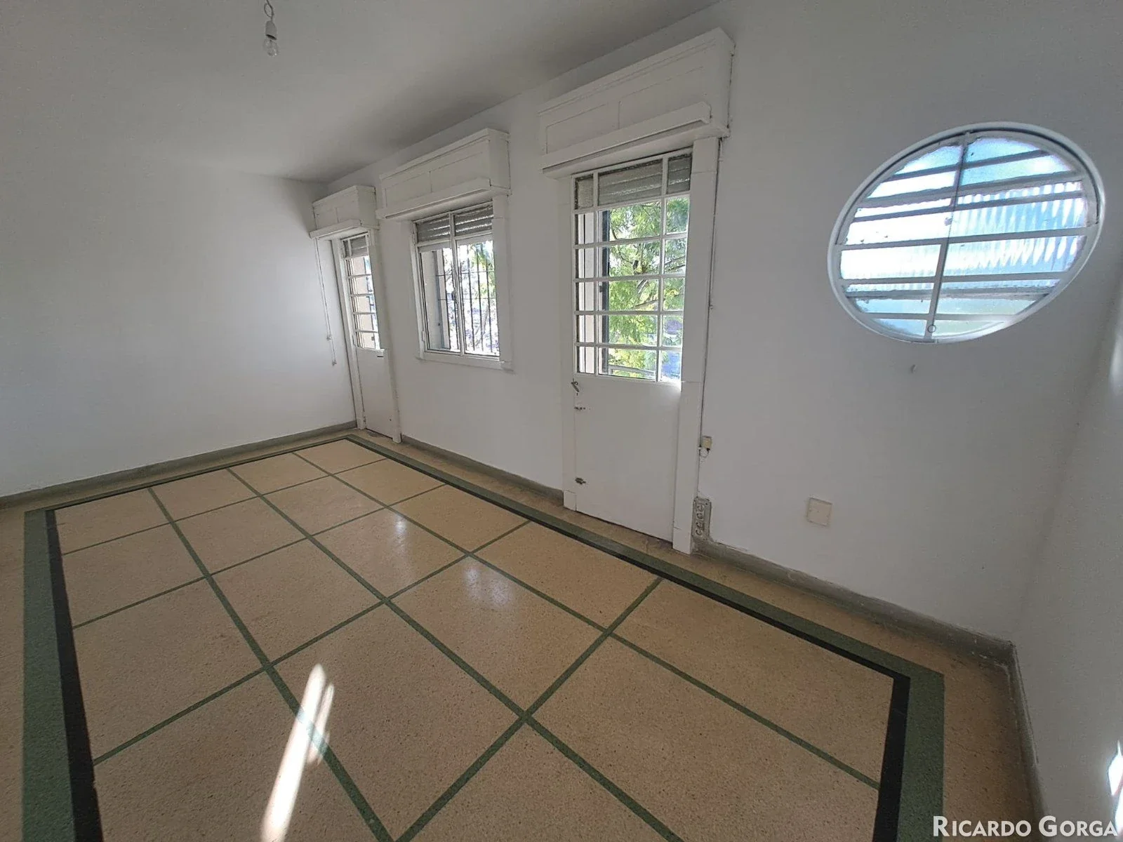 Venta Casa de altos de 2 dormitorios sobre Hnos Gil con gran terraza en PRADO - Imagen 3