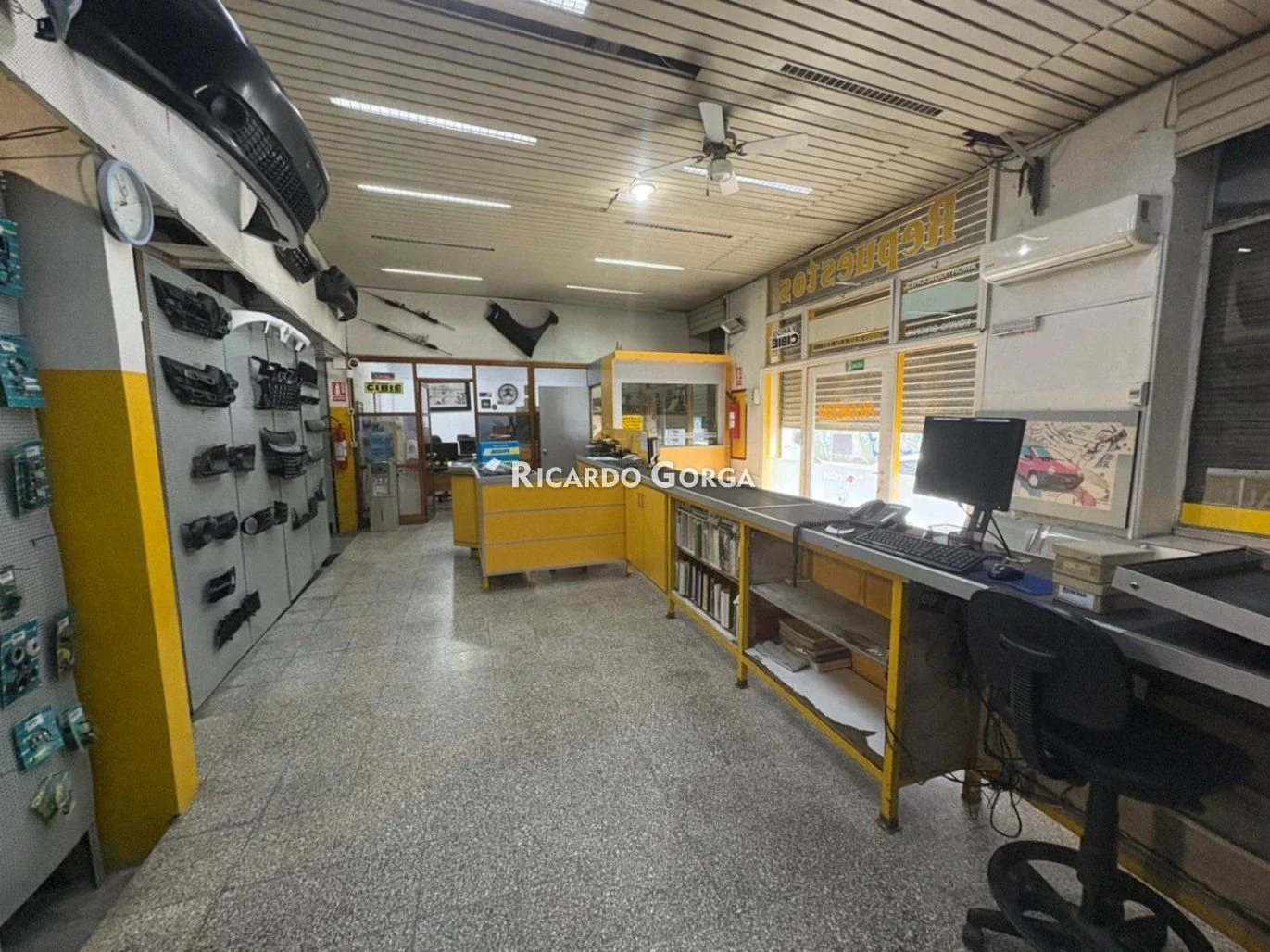 Local Comercial en Alquiler ubicado en Cordón a metros de Av Libertador - Imagen 1