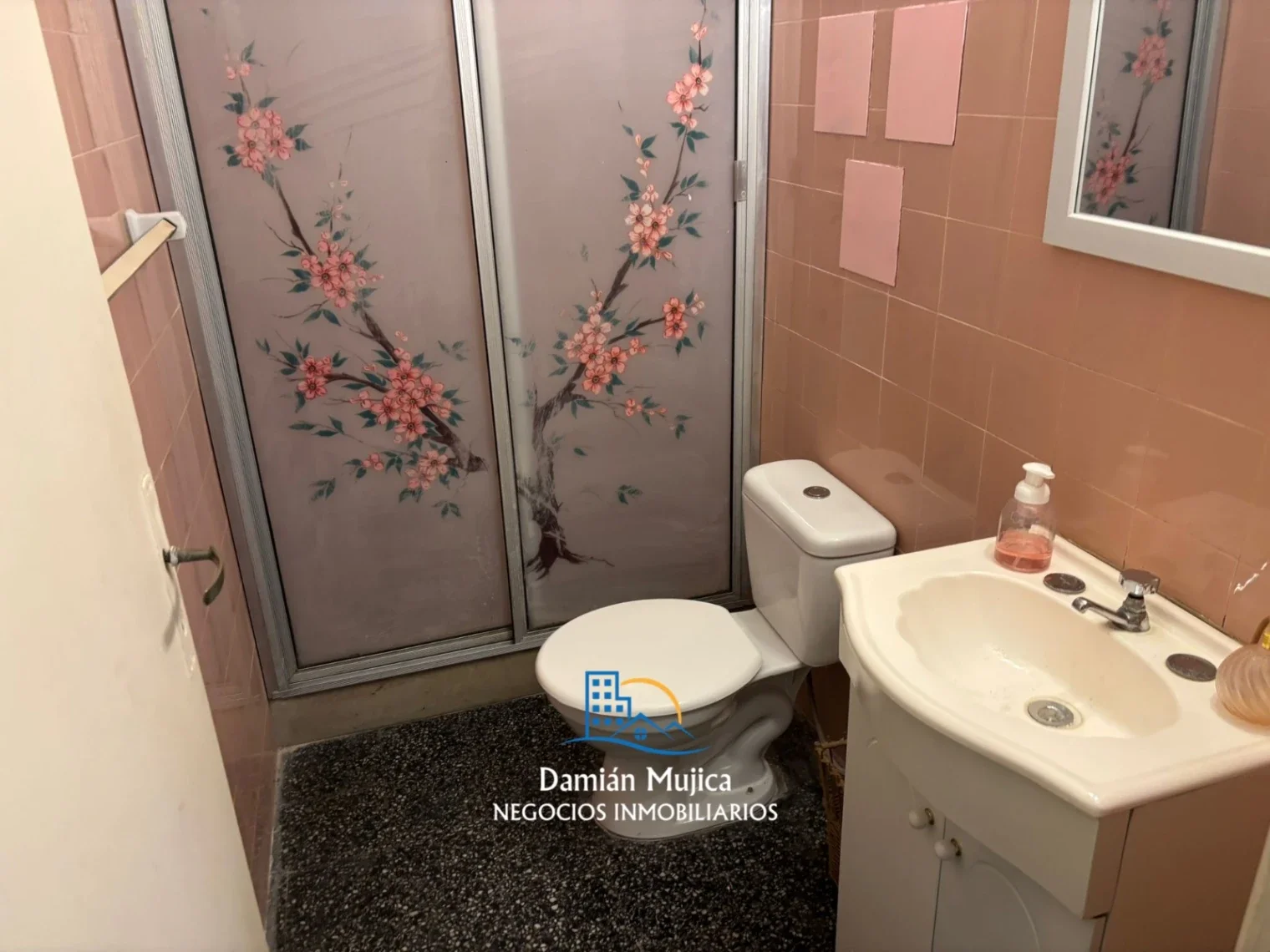 ALQUILER DE CONSULTORIO ODONTOLÓGICO CON EQUIPAMIENTO INCLUIDO - Imagen 5