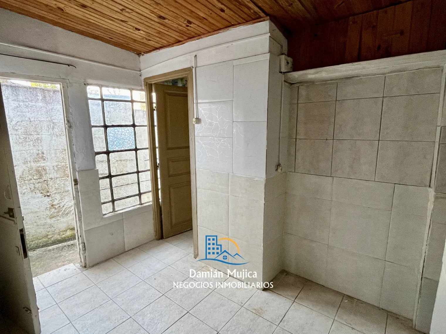SE VENDE CASA + LOCAL COMERCIAL+ APARTAMENTO + GRAN TERRENO - Imagen 4