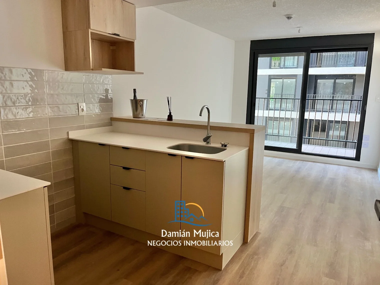 Apartamento en alquiler en La Blanqueada - Imagen 2