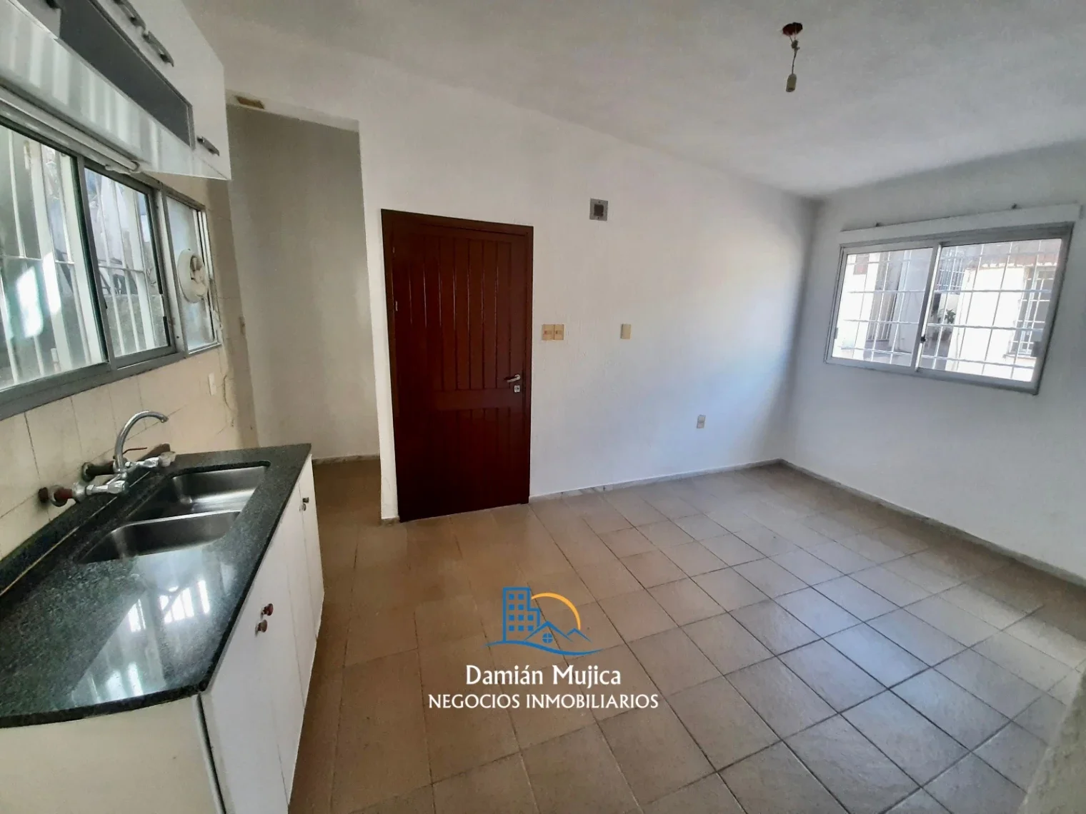 Apartamento en alquiler de 1 dormitorio + escritorio, en Malvin Sur - Imagen 2