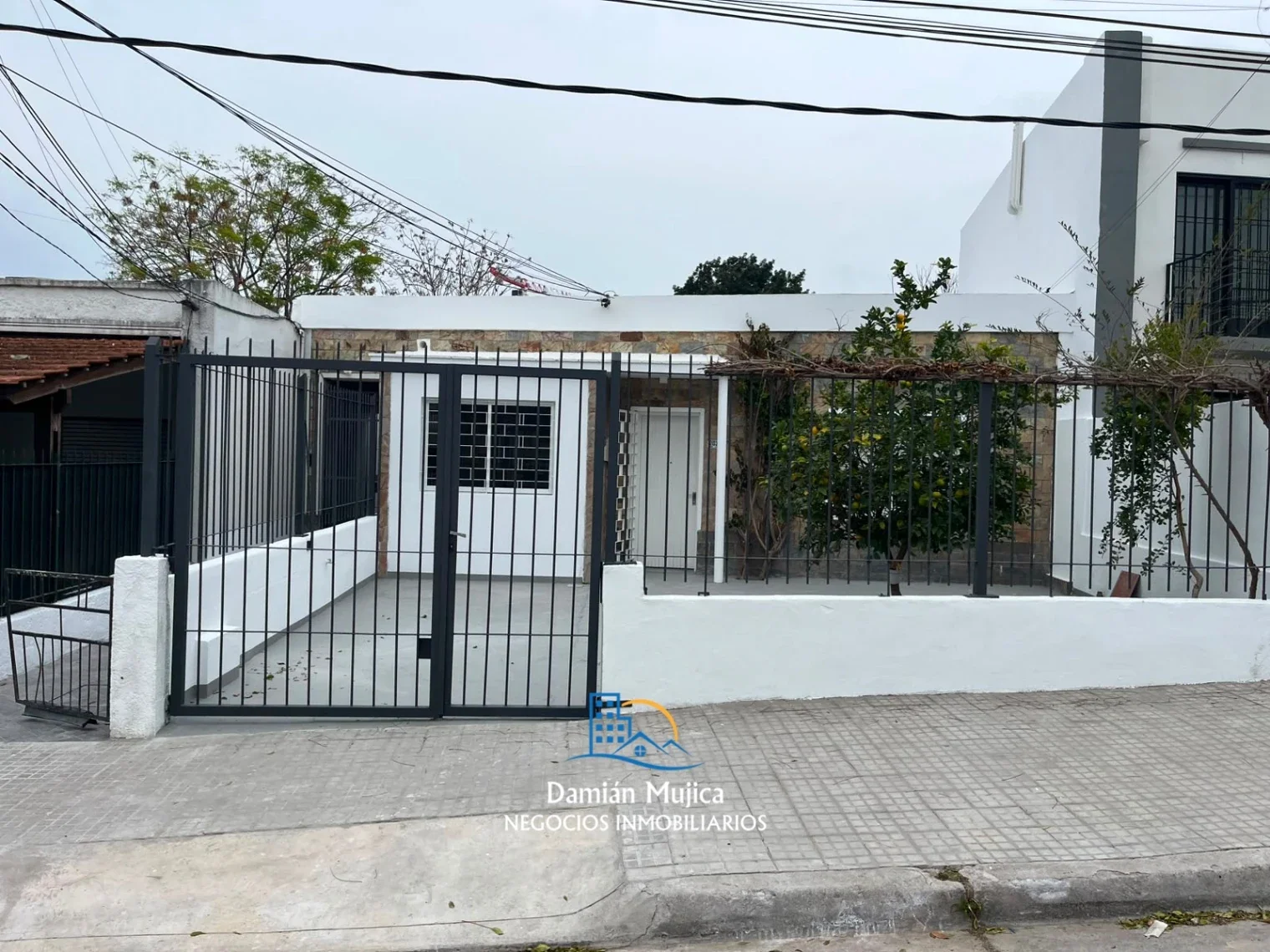Venta Casa Unión con cochera para 2 vehículos - Imagen 1