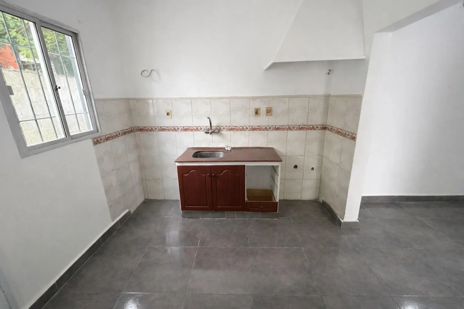 Casa en alquiler en Colón - Imagen 1