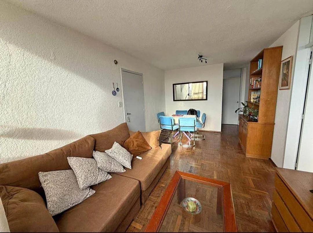 Apartamento en alquiler c/ cochera en Malvin Norte - Imagen 1