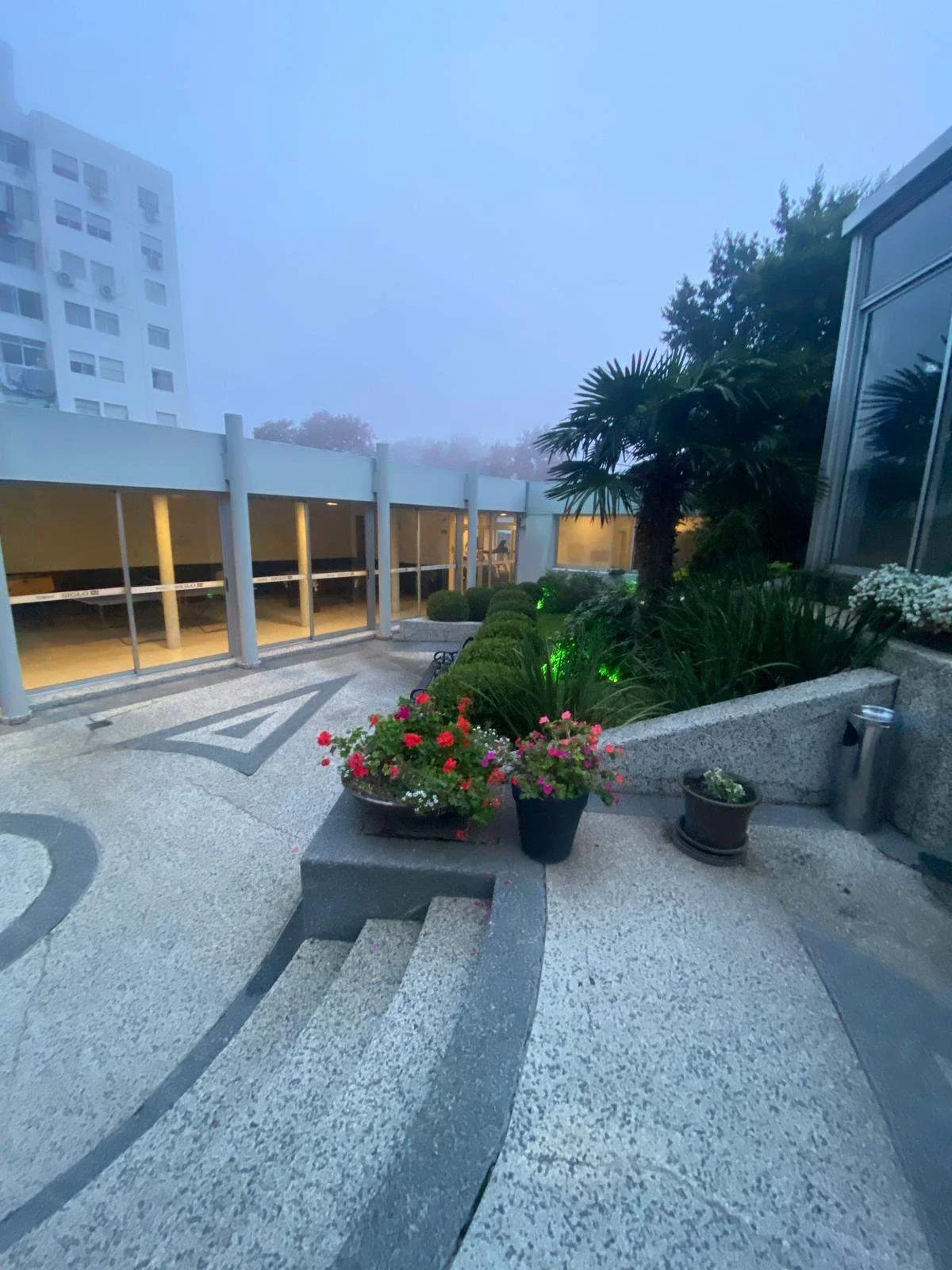 Apartamento en alquiler c/ cochera en Pocitos - Imagen 2