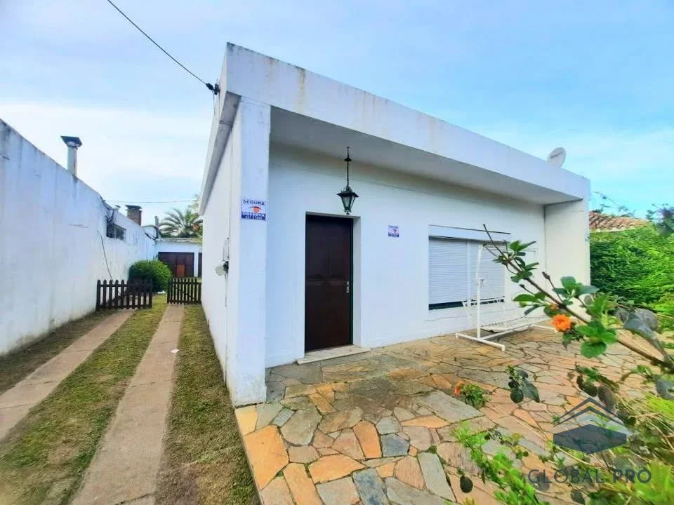 Casa en venta c/ cochera en La Floresta - Imagen 2