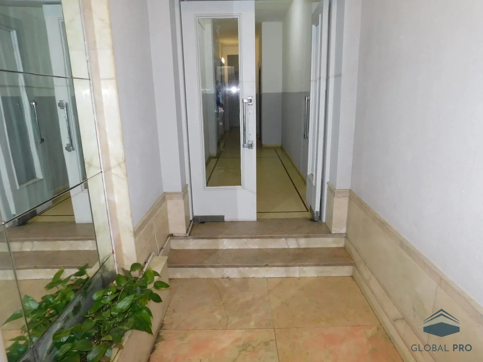 Apartamento en alquiler en Centro - Imagen 4