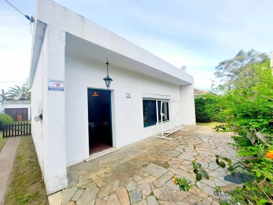 Casa en venta c/ cochera en La Floresta - Imagen 1